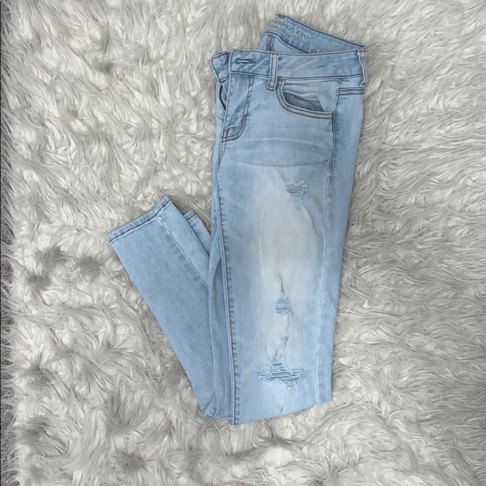 American Eagle light wash jegging